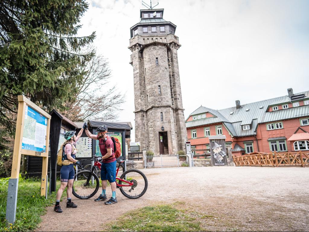 Auersberg Haus, city – Logis-Partner Stoneman Miriquidi MTB